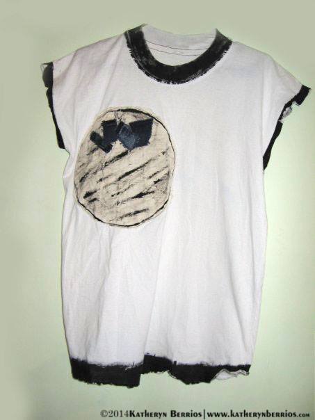T-shirt Mundo: Algodón , detalle en paño, acrilex sobre tela, pintura a mano.